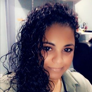 Meet your Posher, Veronica